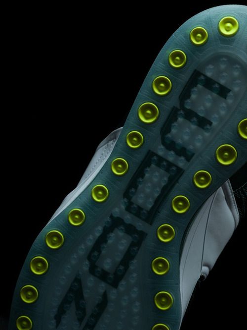 Shoe design，conceptual design，Sense of science and technology，