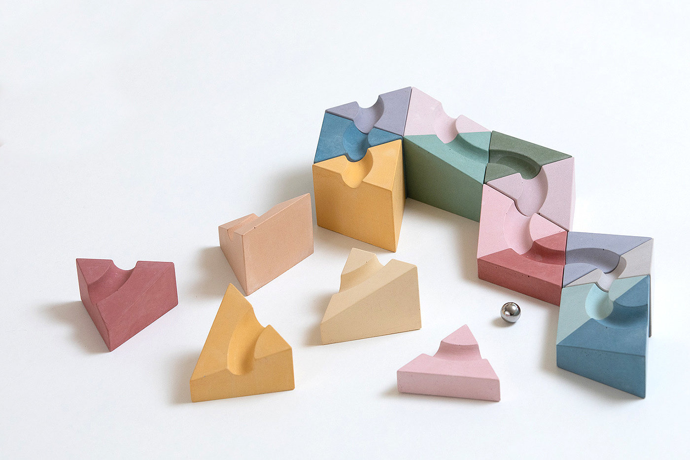 Building blocks，Track toy，Toys，Logifaces，