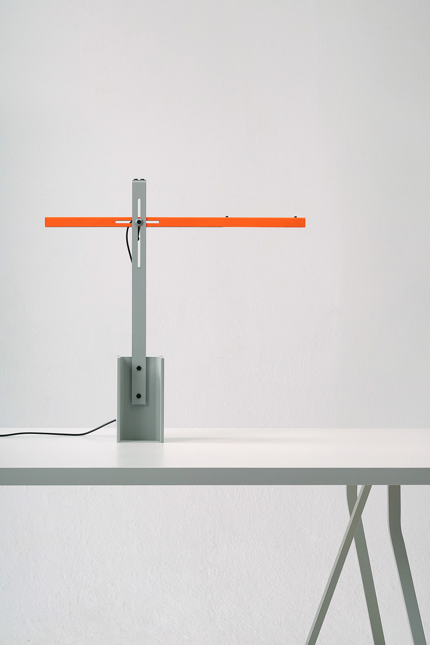 Desk lamp，base，H-beam Lamp，