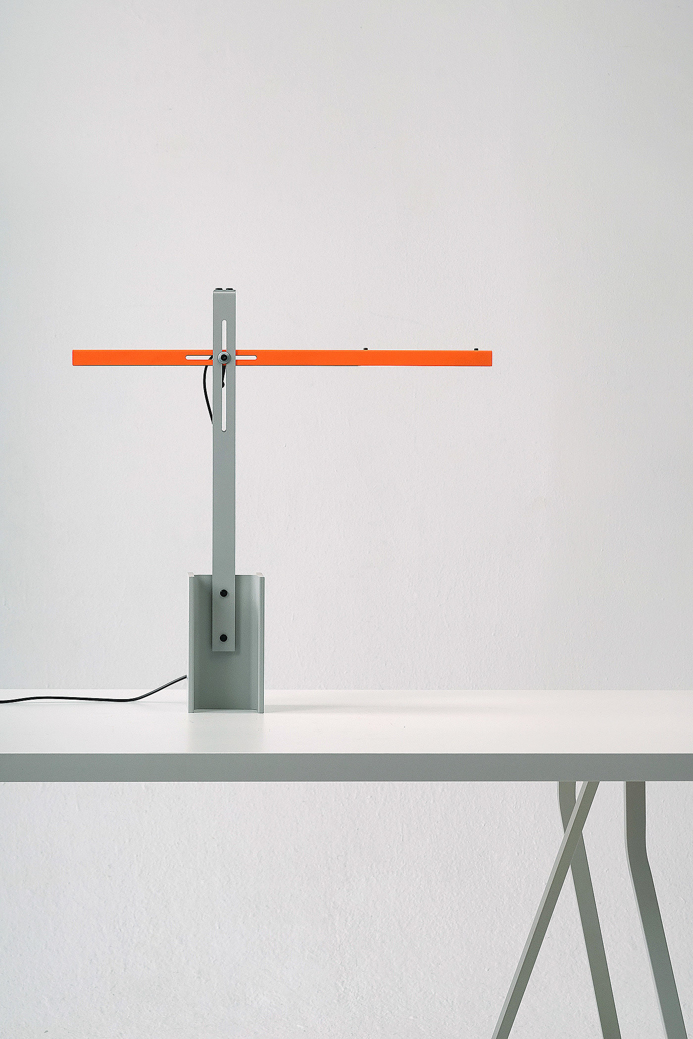 Desk lamp，base，H-beam Lamp，