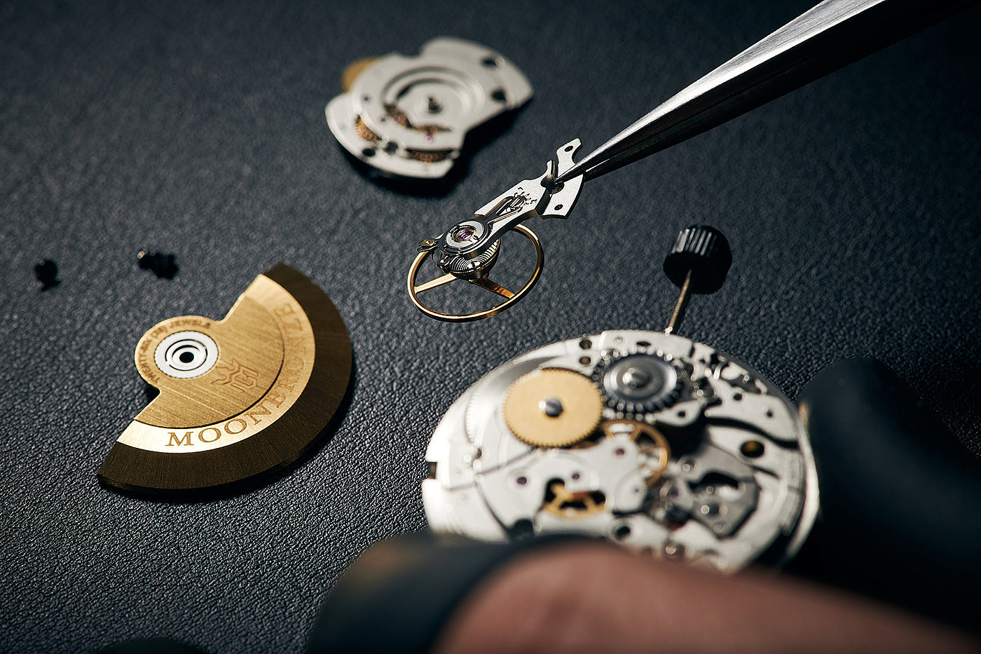 Watchmaker，Moon bronze，Photography，Mechanical watch，Wrist watch，