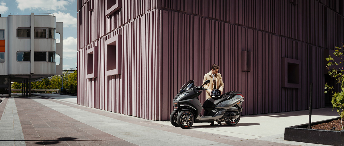 PEUGEOT METROPOLIS，motorcycle，gules，