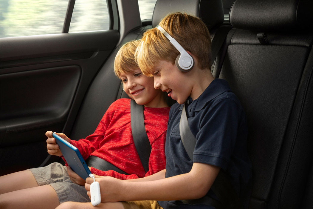 white，Wireless receiver，AirFly Pro，