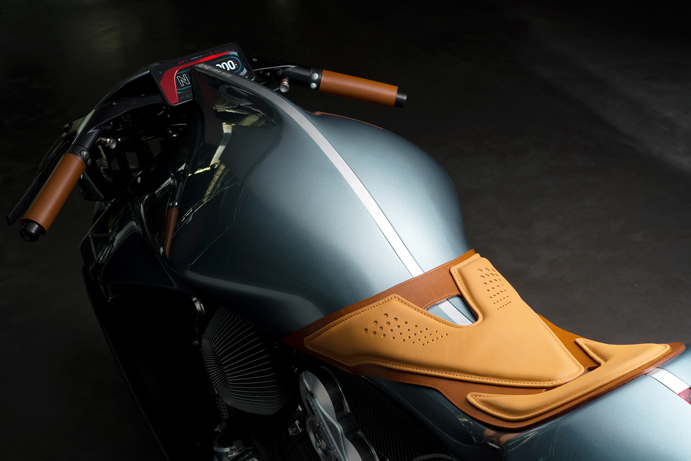 Automobile design，motorcycle，Limited edition motorcycle，Aston Martin，AMB 001，