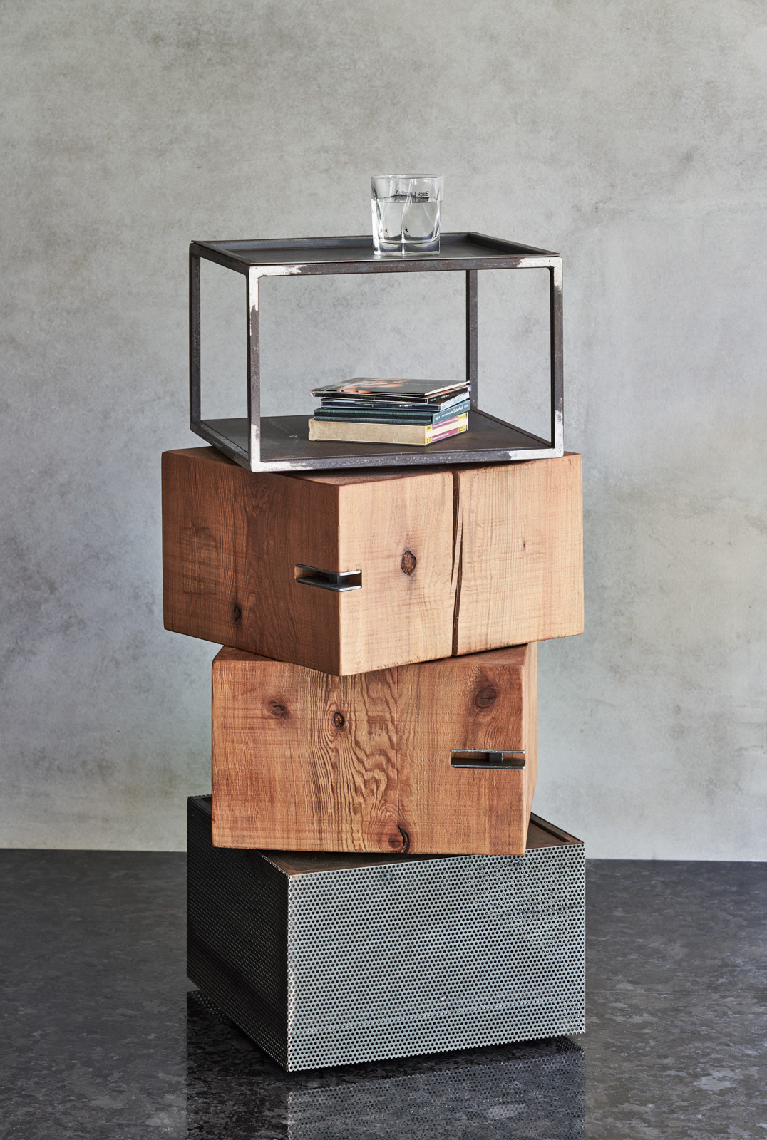 Display Rack，Iron parts，Log，exhibition，