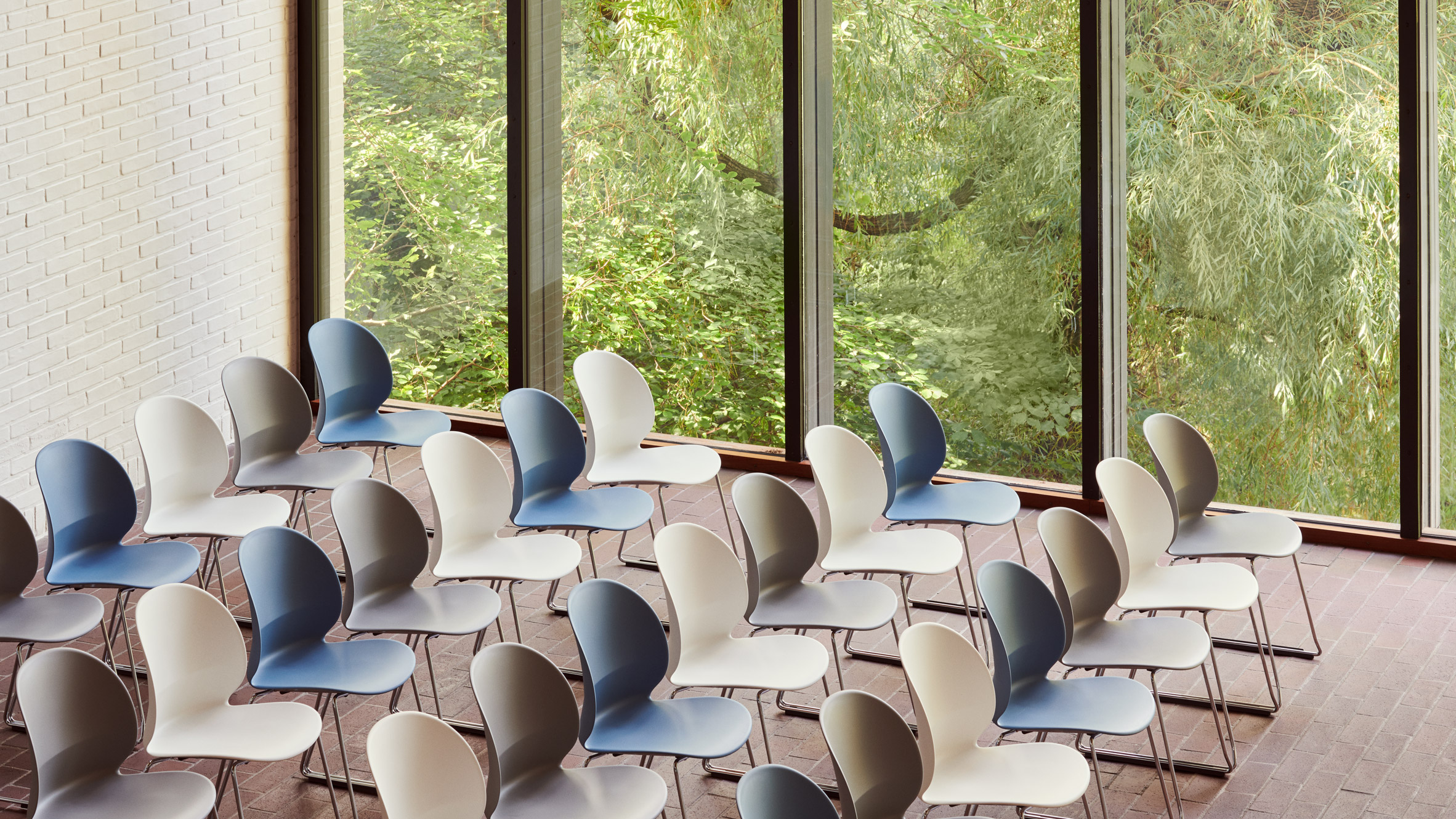 plastic scrap ，Recyclable，chair，