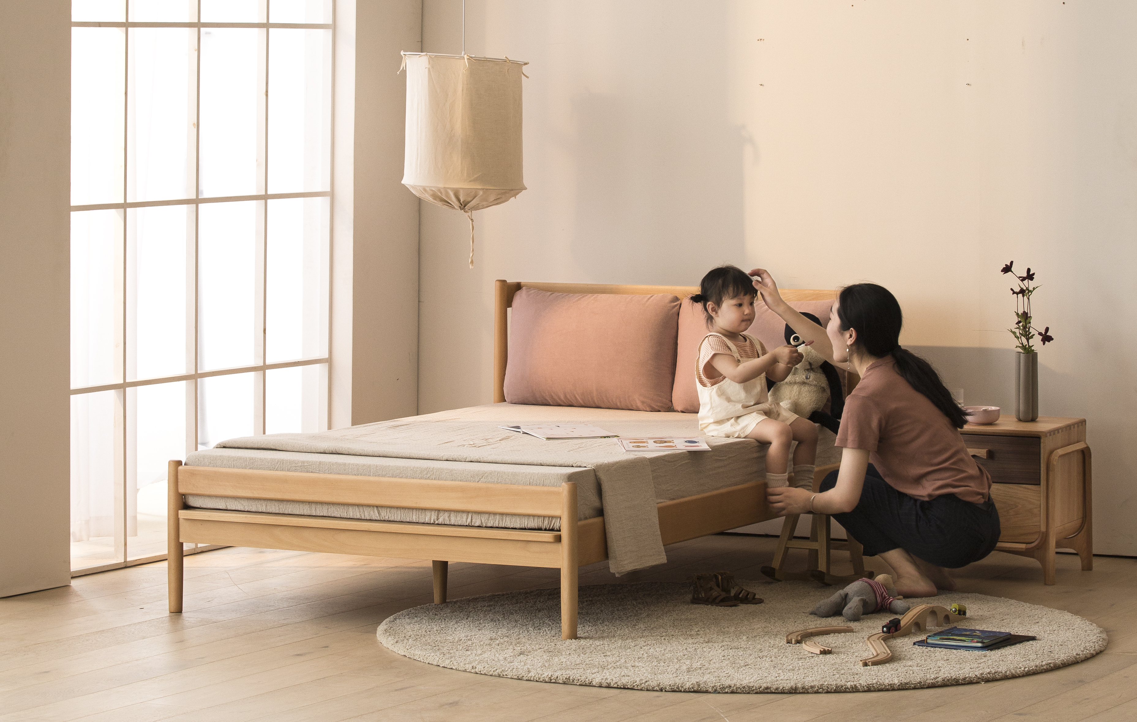 Furniture designer Ren Mengying，