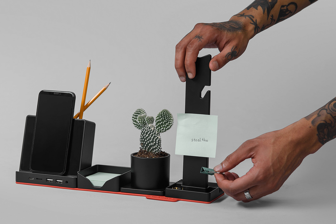 TRANSFORMER，Mobile phone bracket，Coaster，Earphone bracket，Coaster，