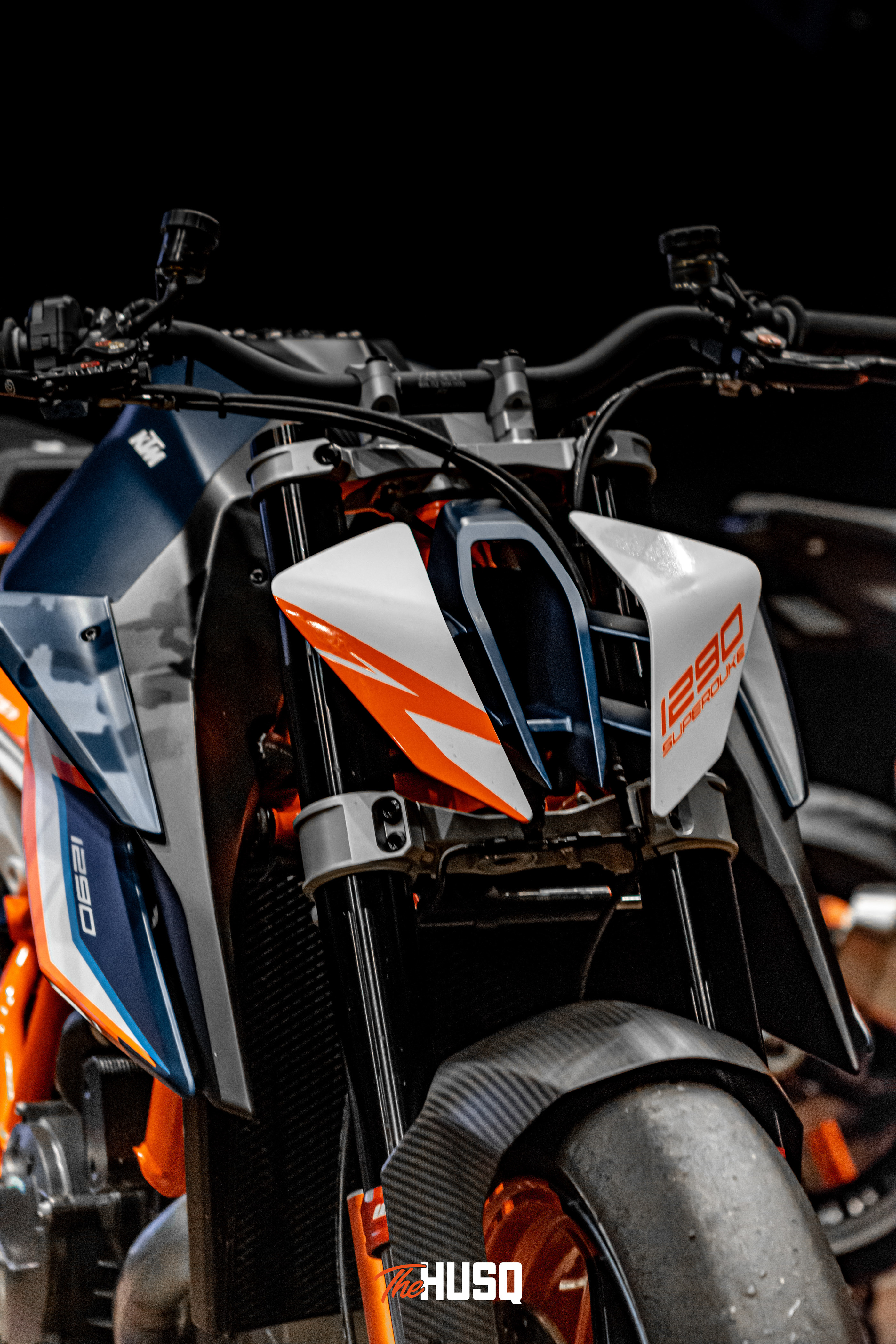 gules，motorcycle，locomotive，Superduke R，Quentin HCH，