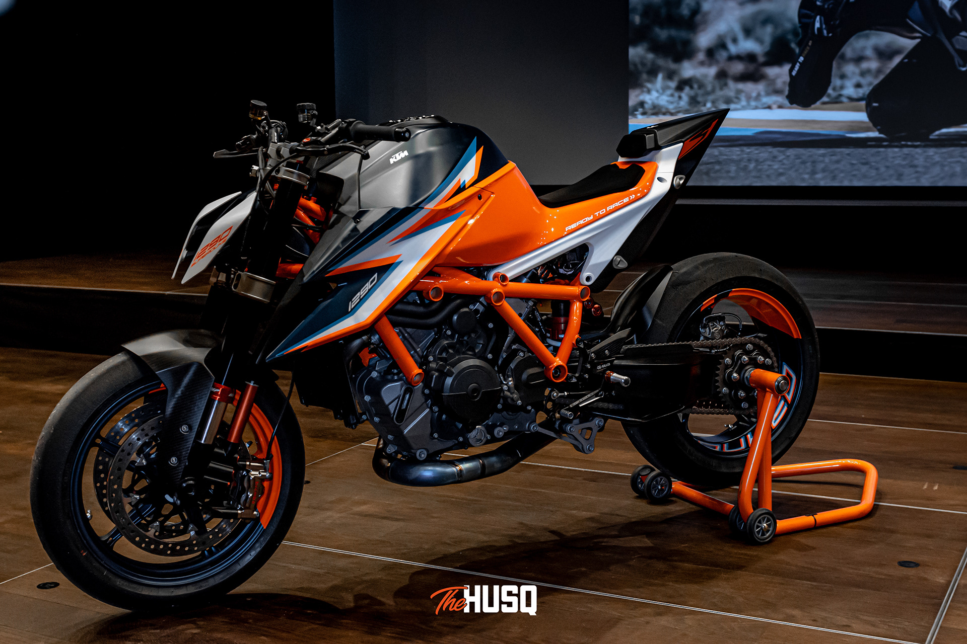 gules，motorcycle，locomotive，Superduke R，Quentin HCH，