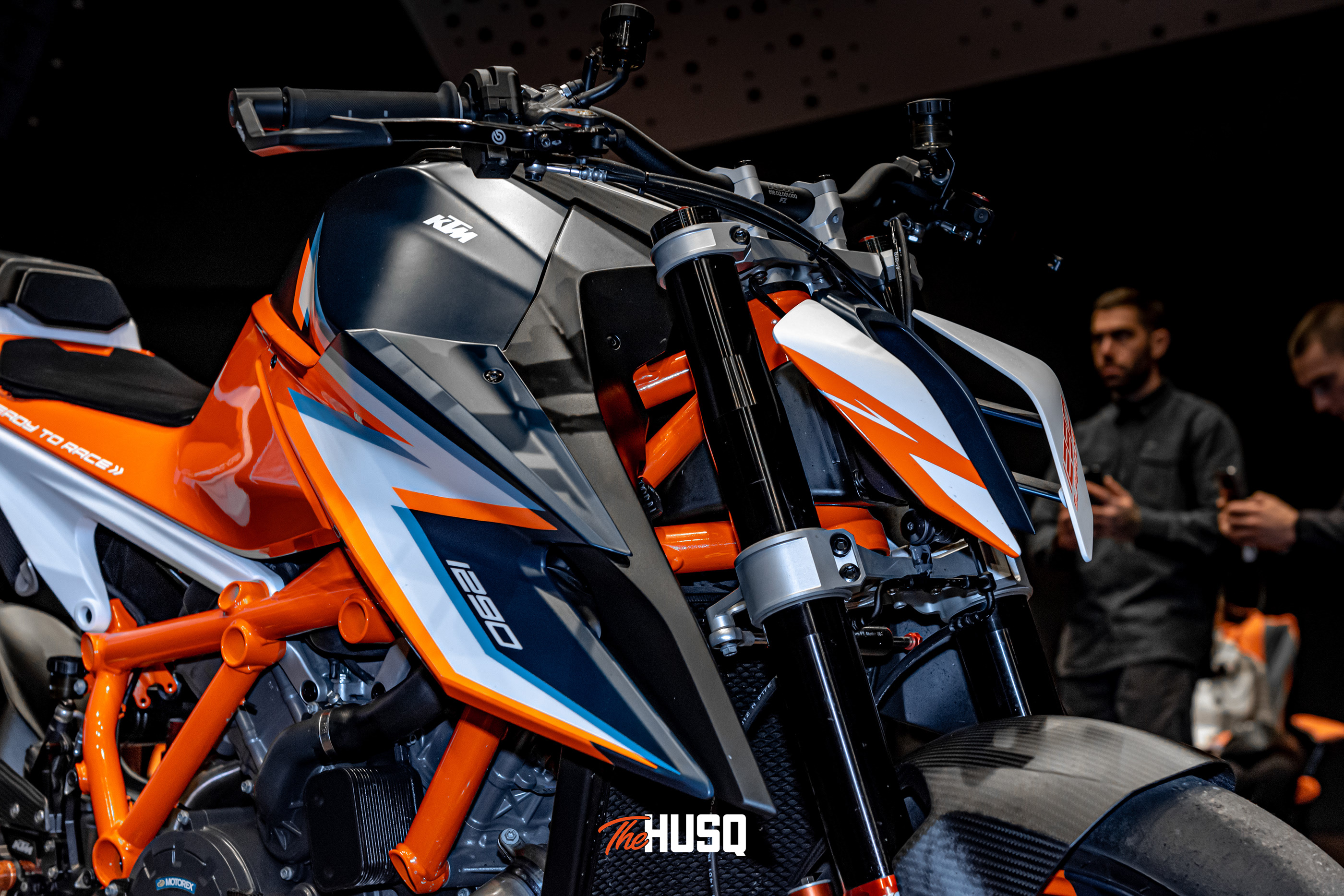 gules，motorcycle，locomotive，Superduke R，Quentin HCH，