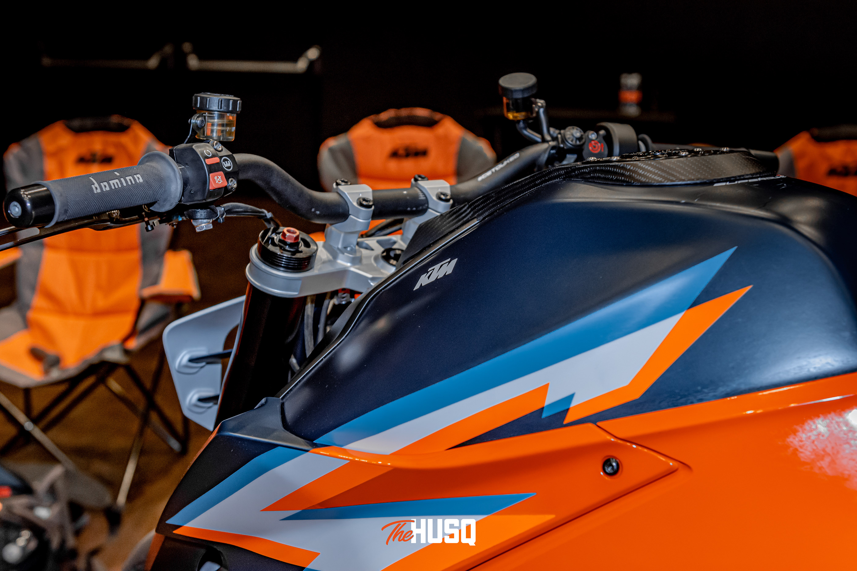 gules，motorcycle，locomotive，Superduke R，Quentin HCH，