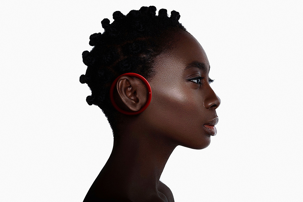 gules，black，annular，Wireless headset，
