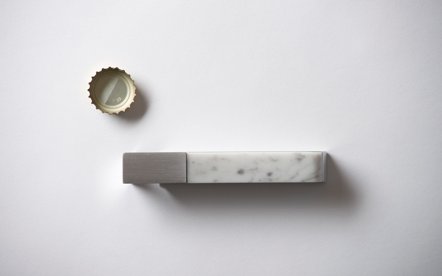 Bottle opener，white，opener，Profile Bottle，