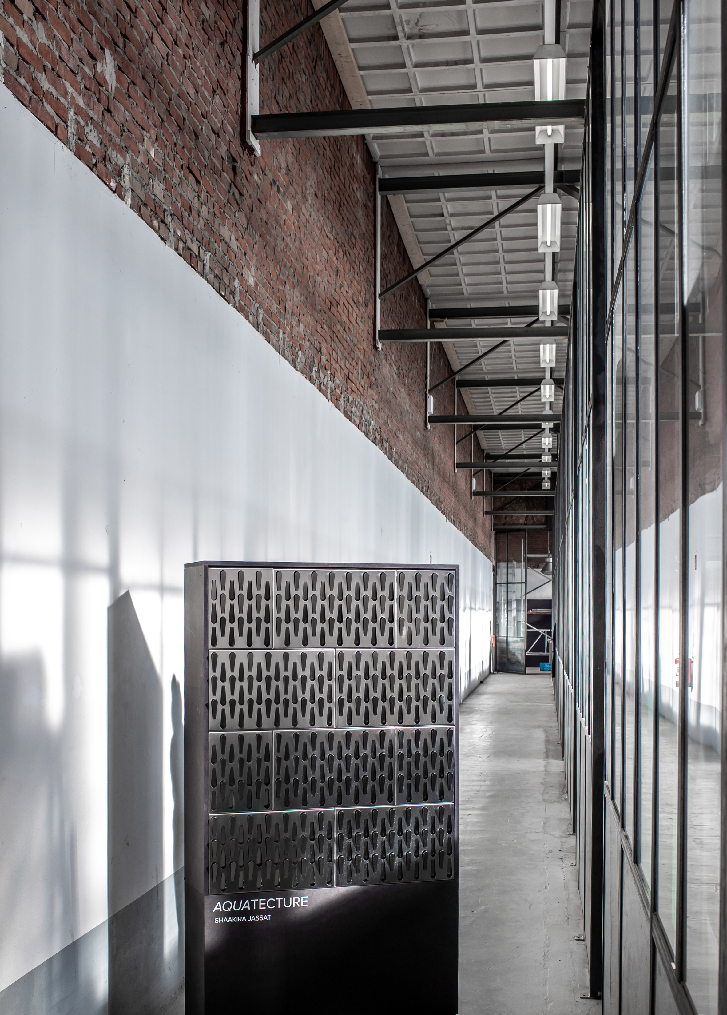 solar energy，stainless steel，drought，Water collecting plate，Studio Sway，