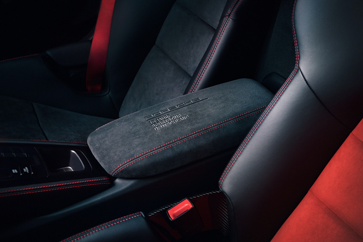 718 Cayman GT4，Racing design，white，