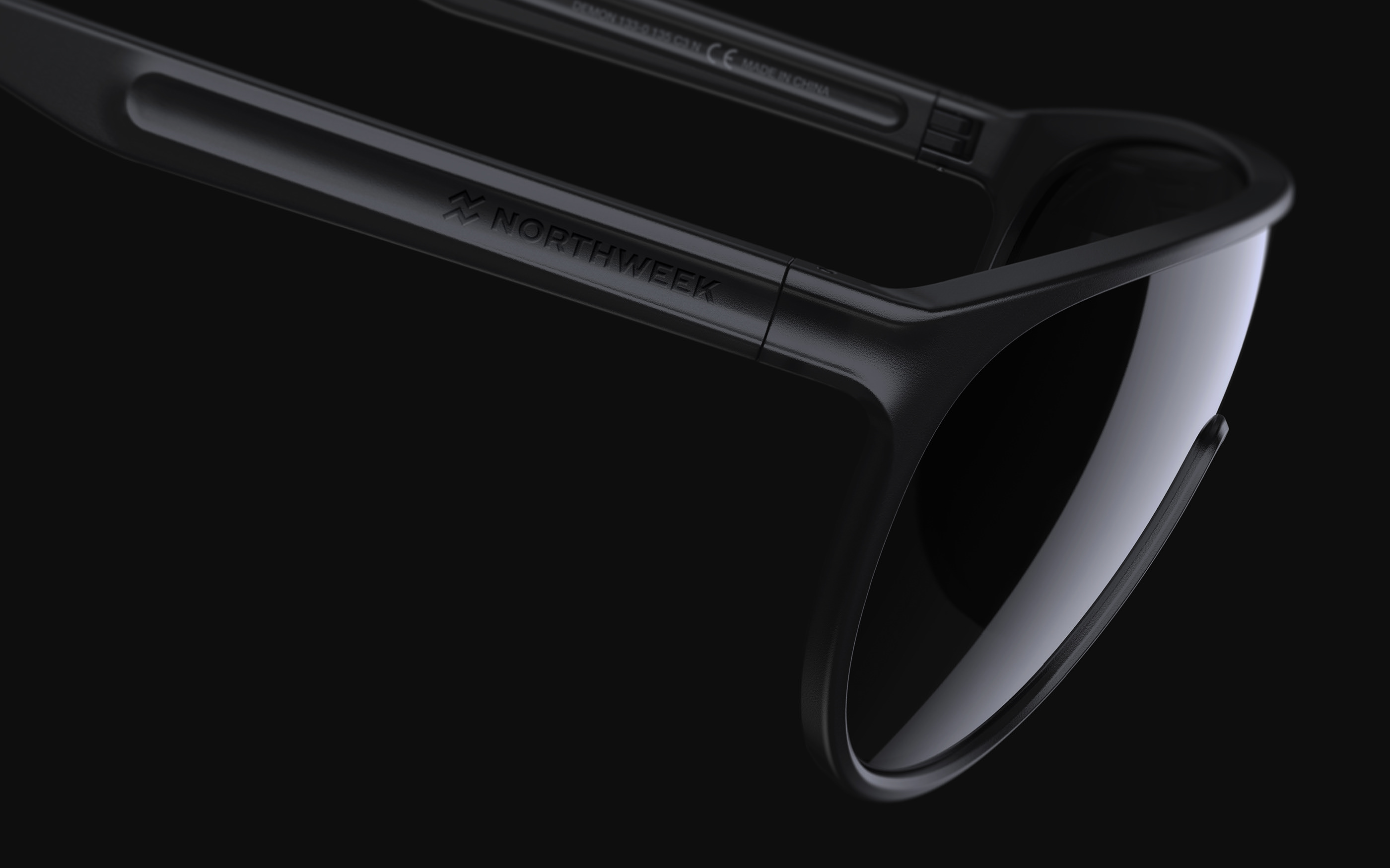 glasses，outdoors，Design，