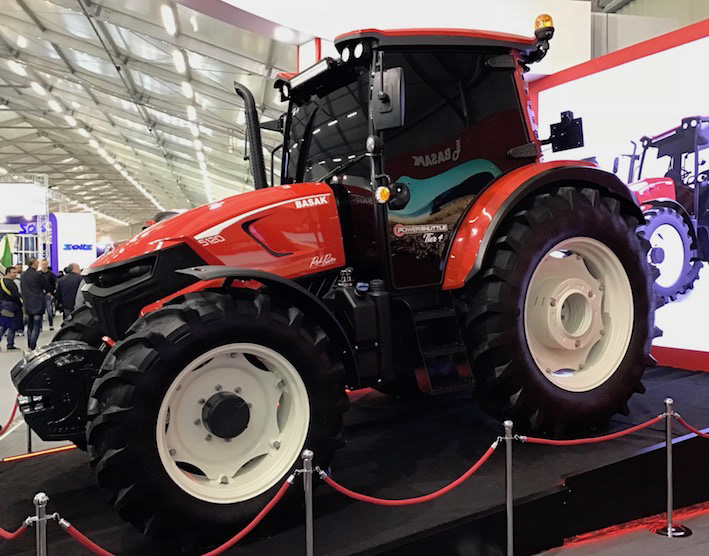 Basque，gules，Tractor，