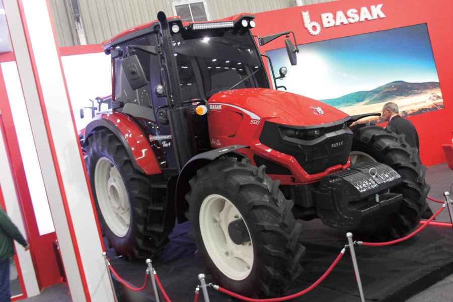 Basque，gules，Tractor，