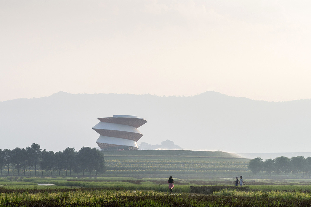 螺旋塔，建筑设计，公共艺术，