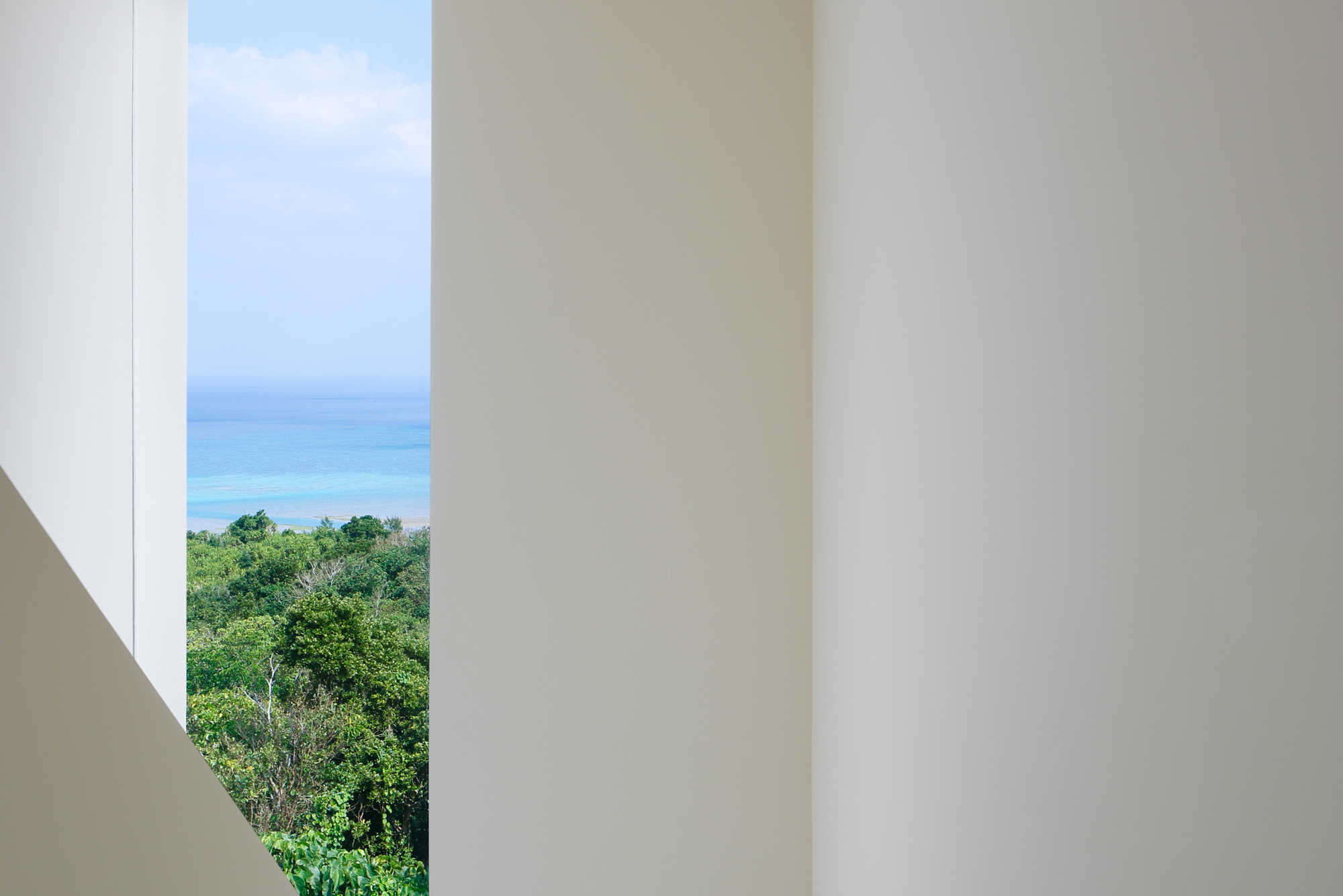 white，Minimalist，Architectural design，Okinawa House，