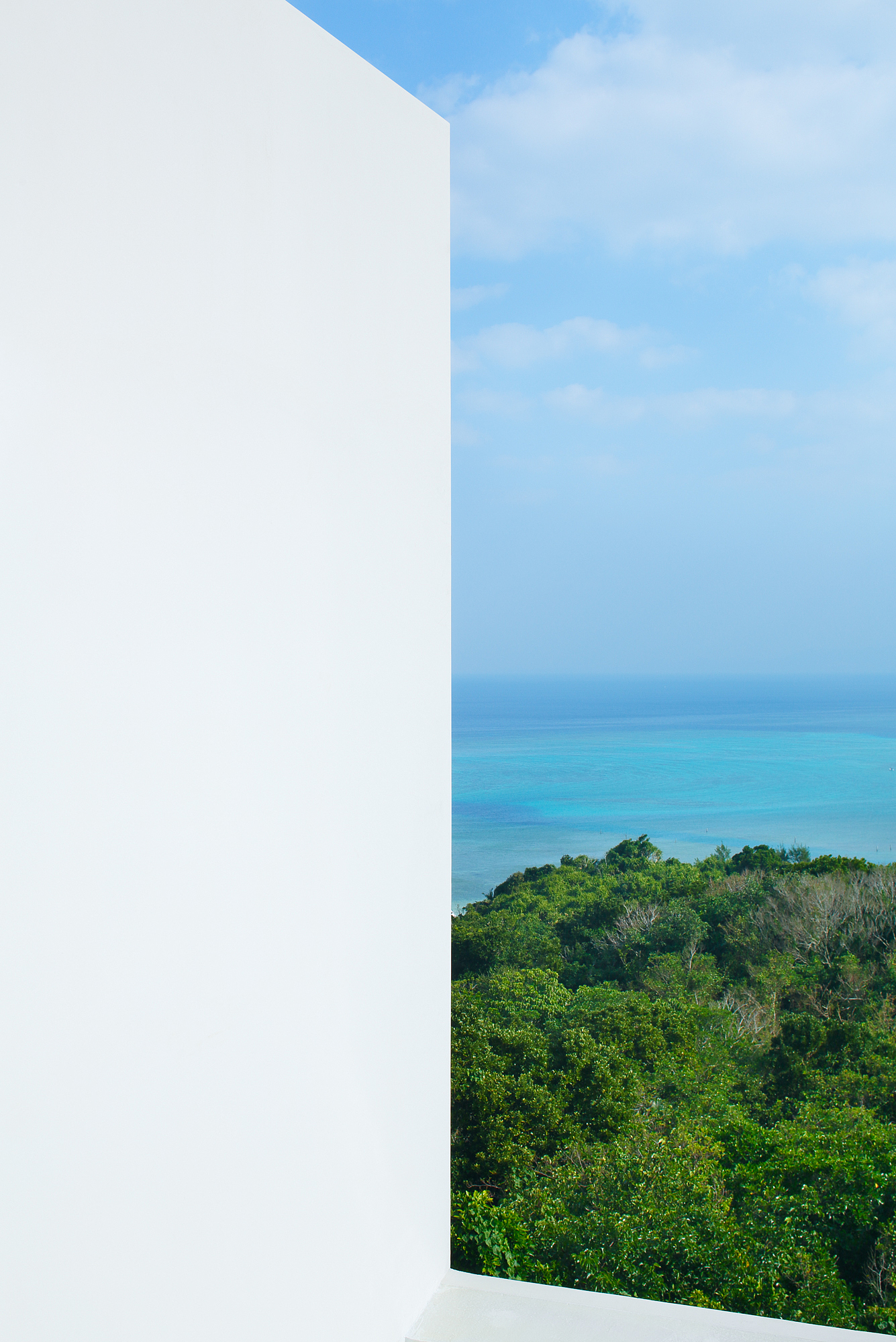 white，Minimalist，Architectural design，Okinawa House，