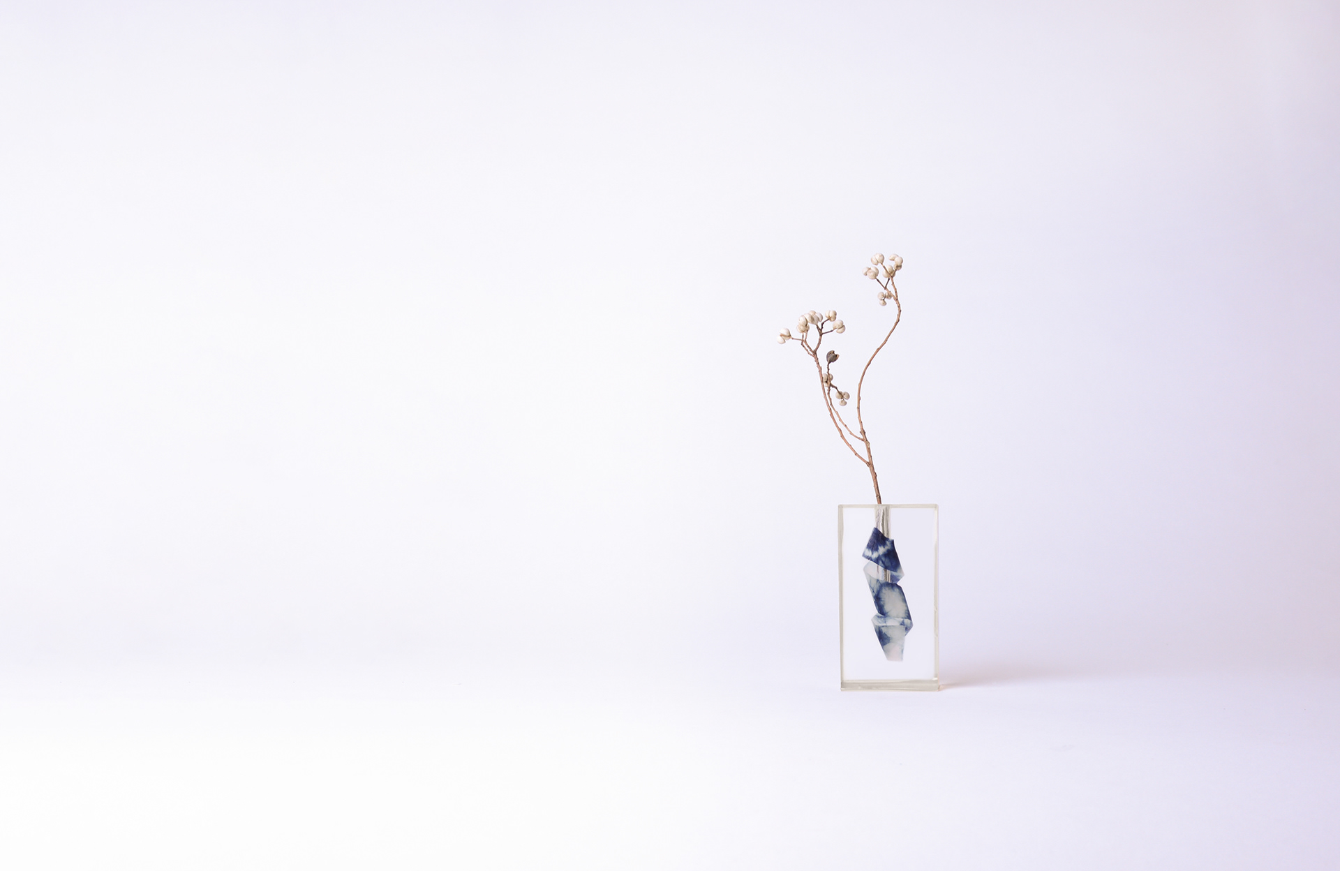 Traditional craft，blue，vase，