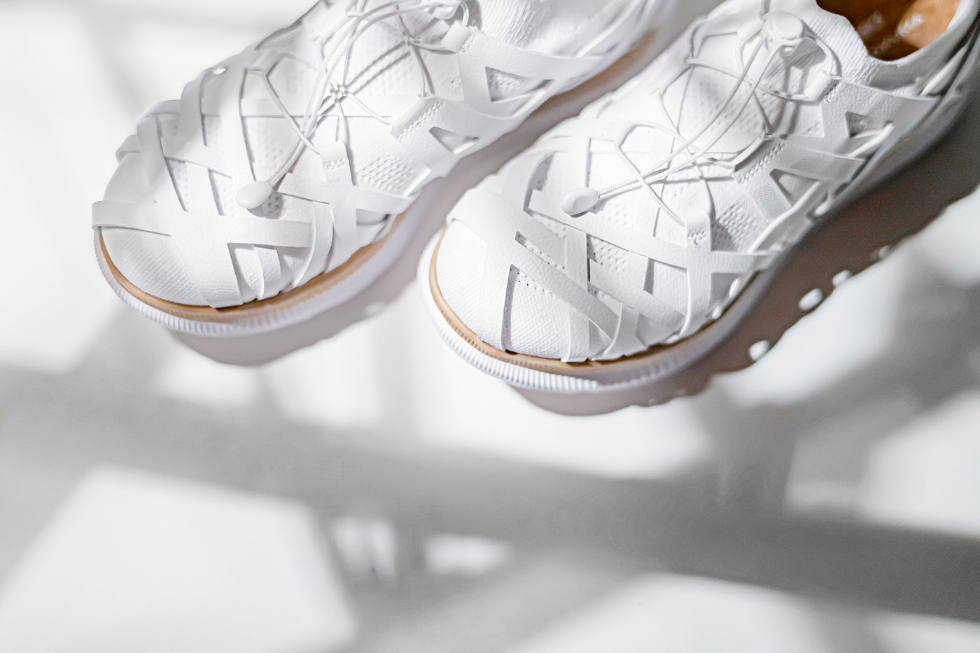 white，Bamboo weaving technology，shoes，Kengo Kuma，