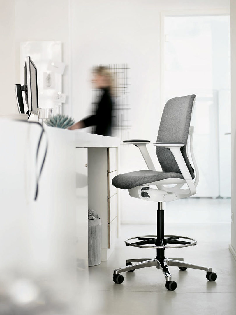 Office chair，At 187 series，furniture，gules，