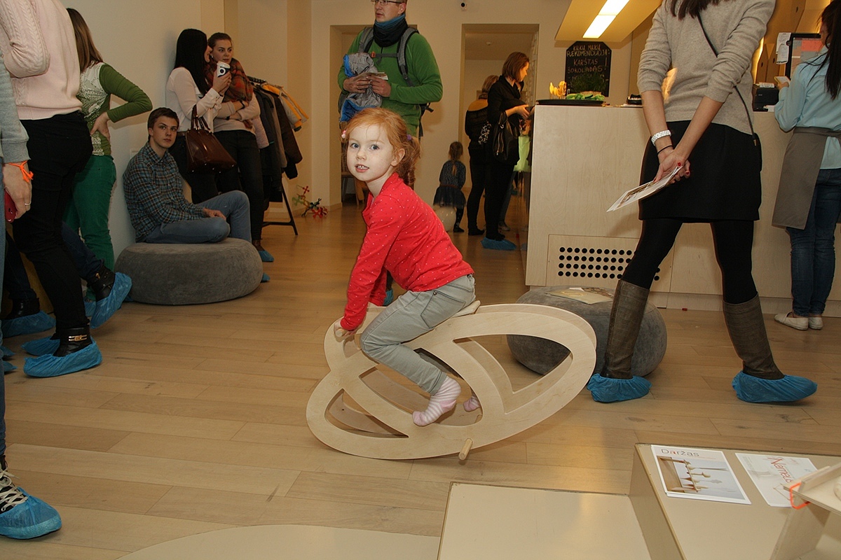 Let's rock，abstract，woodiness，Swing horse，Toys，