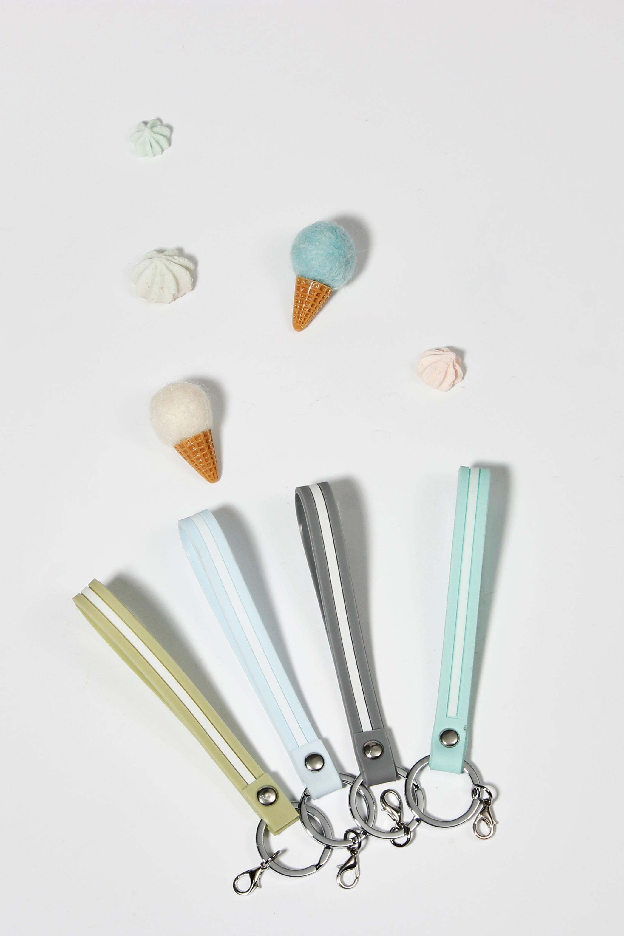 Lizard medium oil pen small fresh cartoon student cute black，