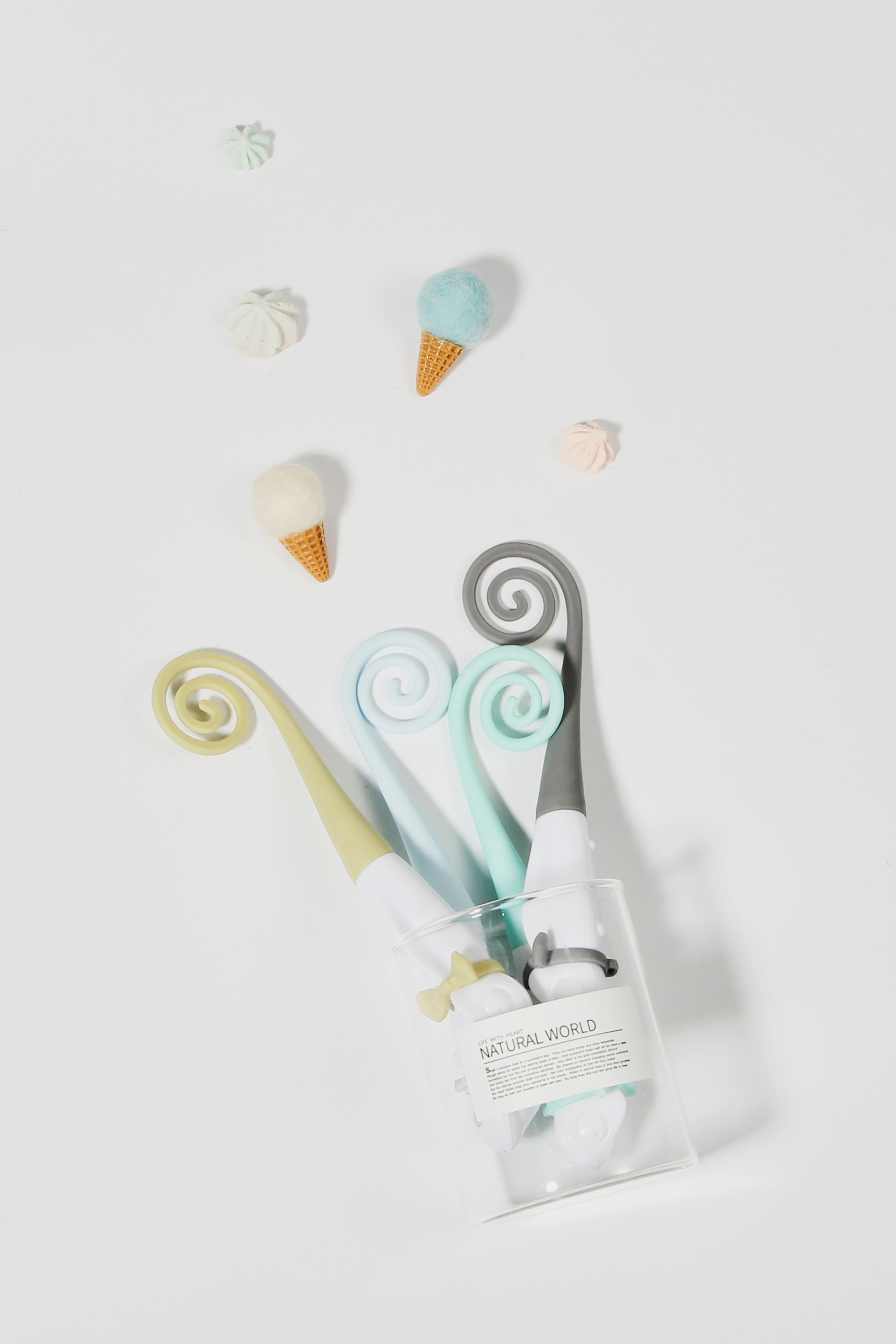 Lizard medium oil pen small fresh cartoon student cute black，