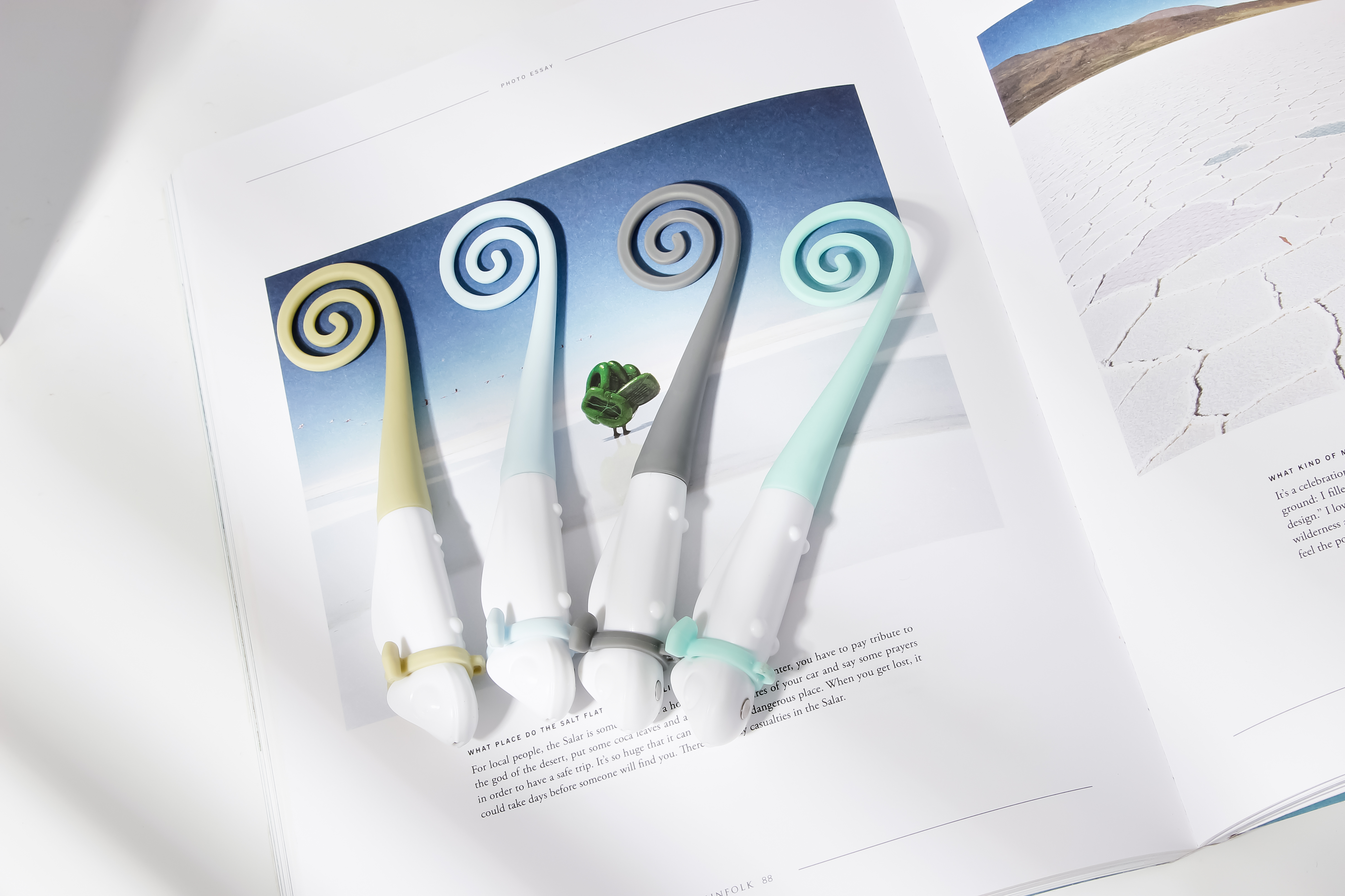 Lizard medium oil pen small fresh cartoon student cute black，