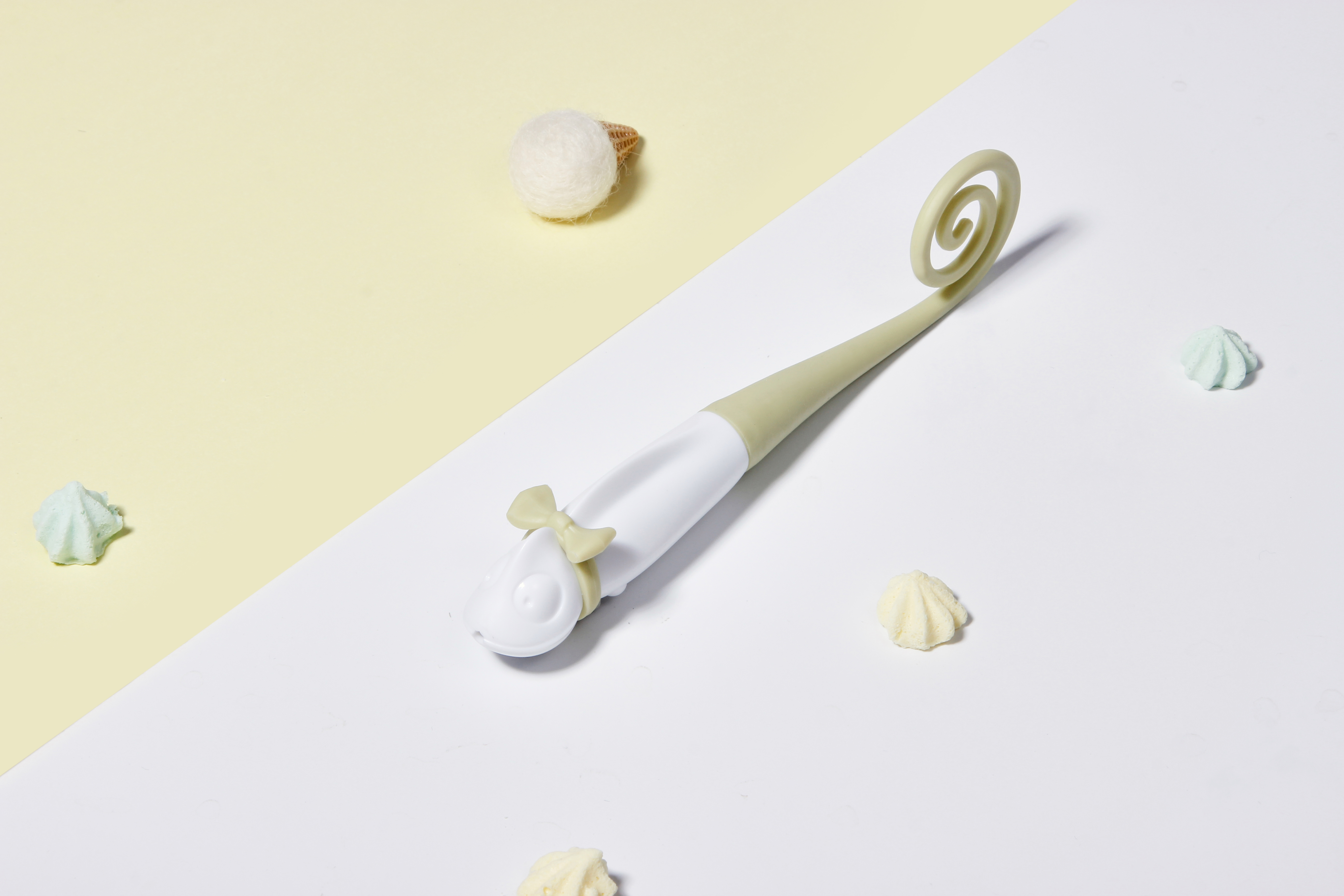 Lizard medium oil pen small fresh cartoon student cute black，