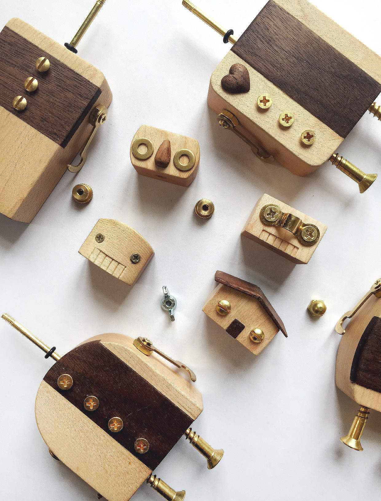 Toys，wood，Children's products，Metal，Ornaments，