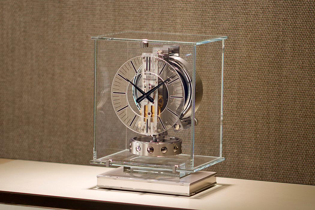 transparent，Jag lecut，Mechanical device，Clock，