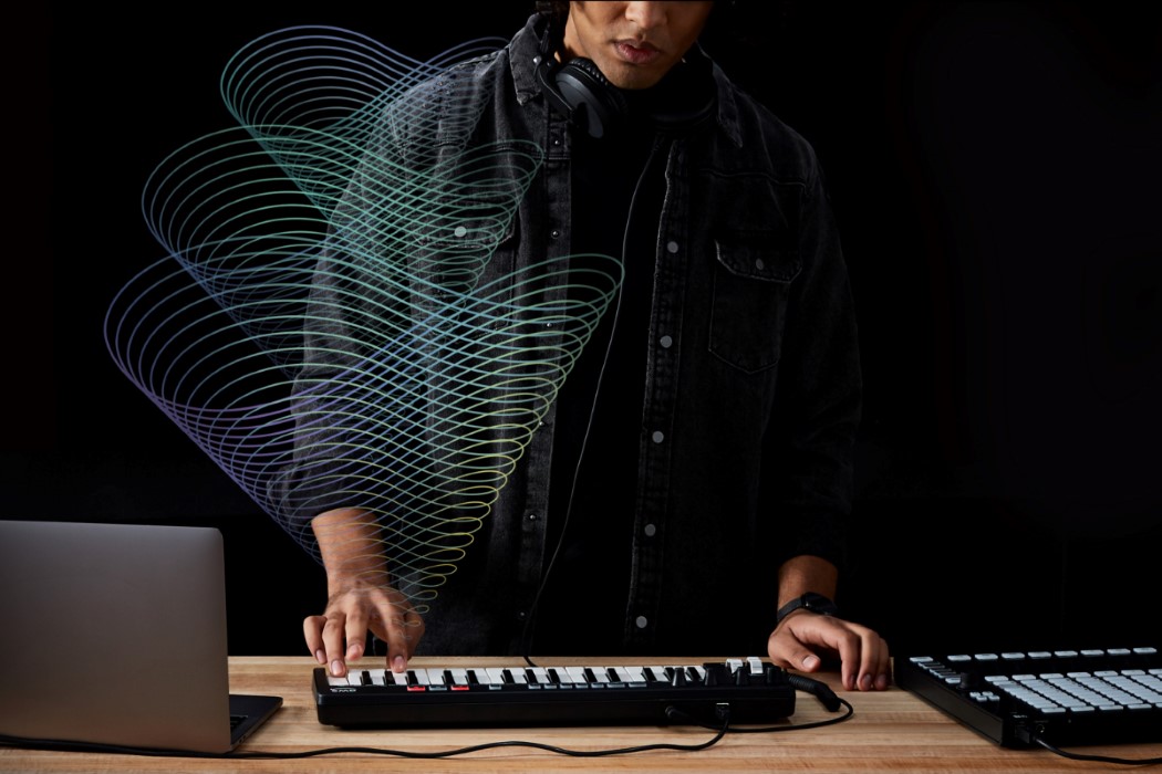 Musical Instruments，AWS DeepComposer，keyboard，artificial intelligence，