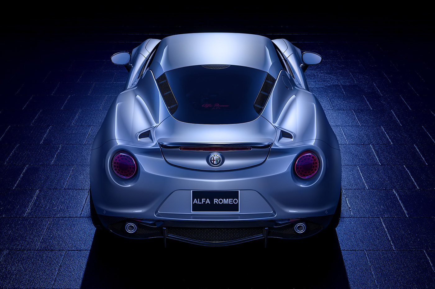 Alfa Romeo 4C，