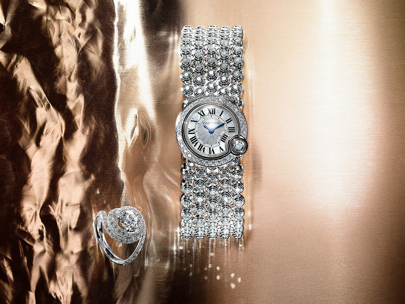 cartier，Miki Kudo，ornaments，jewelry，Wristwatch，jaguar，