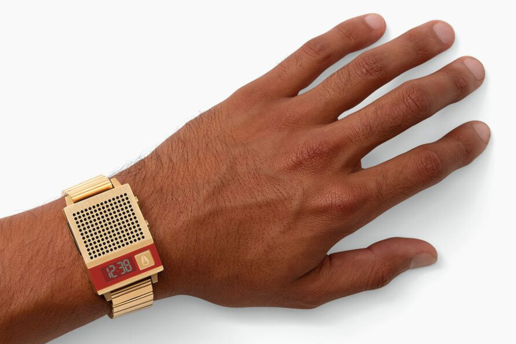 Wrist watch，originality，personality，fashionable，Retro，answering machine，