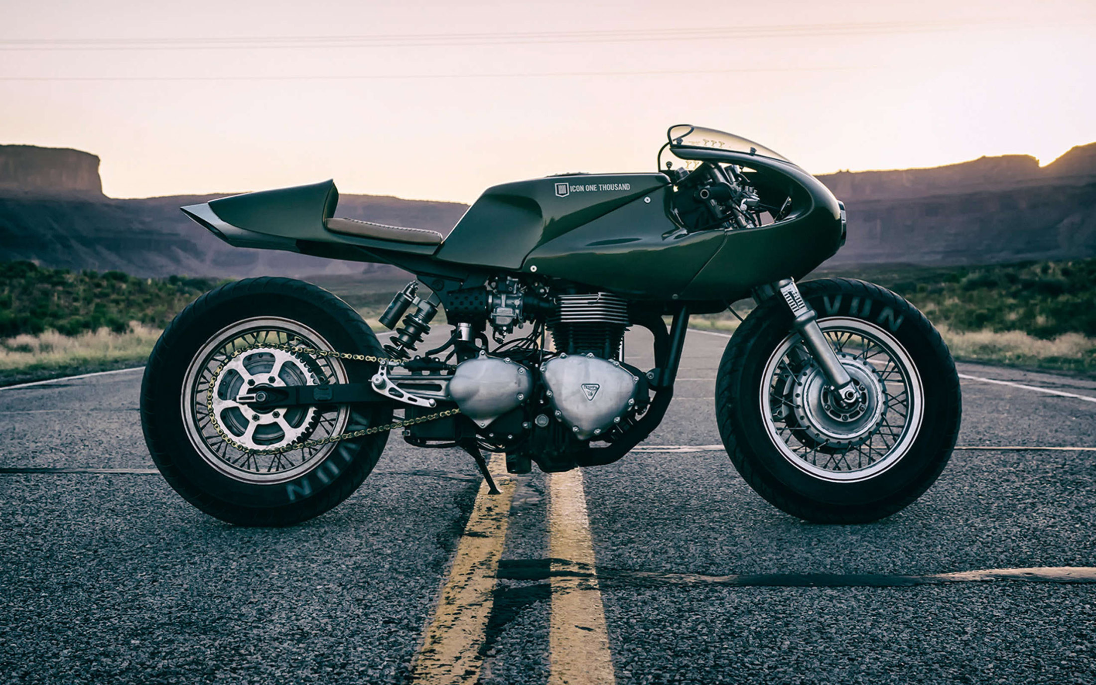 vehicle，Motorcycle，Simplicity，Metal，originality，