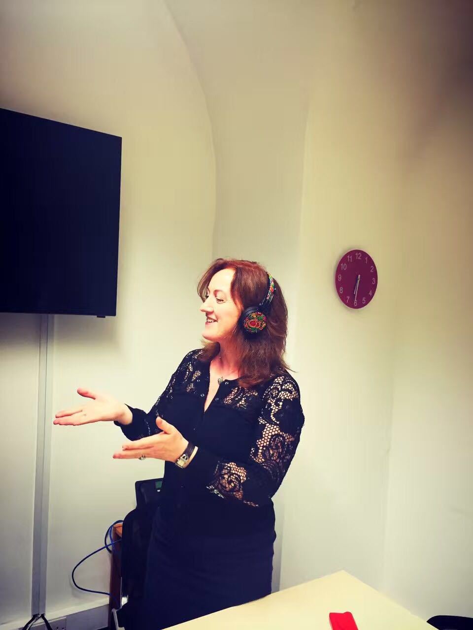 witch，headset，Witch headset，headset，Big earphone，Embroidery，manual，Ren Feng，