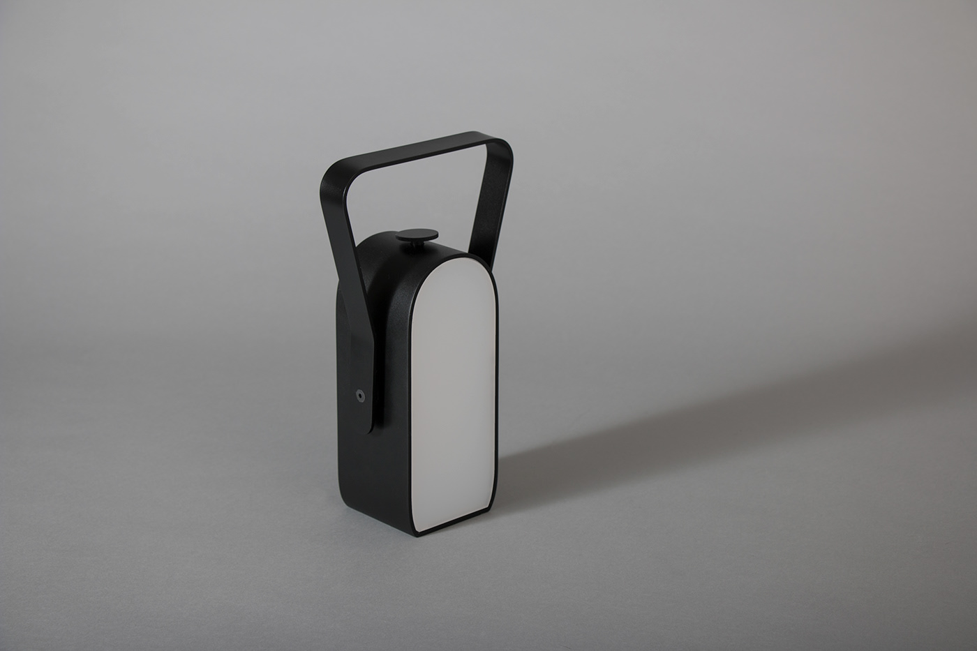 Blair McIntosh，lantern，lighting，