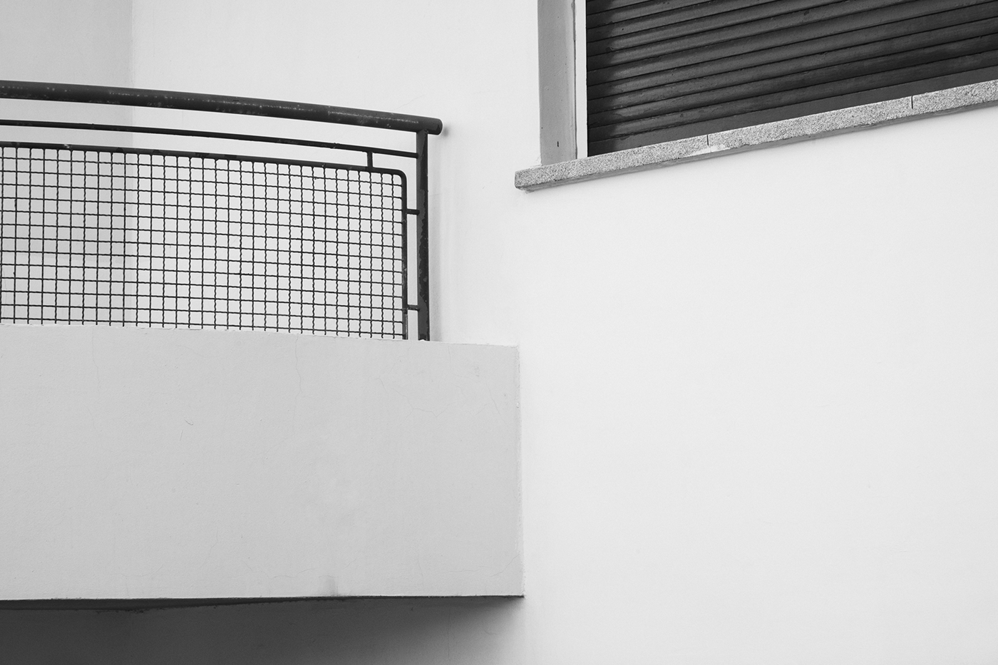 Black and White，Minimalism，Architectural design，Tel Aviv ，Bauhaus style，