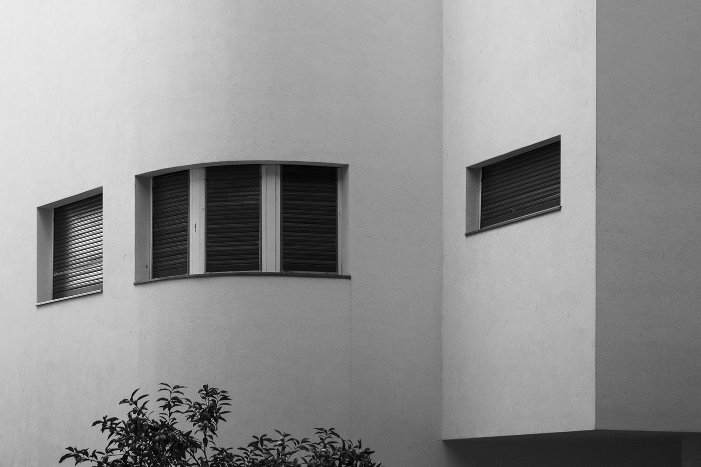 Black and White，Minimalism，Architectural design，Tel Aviv ，Bauhaus style，