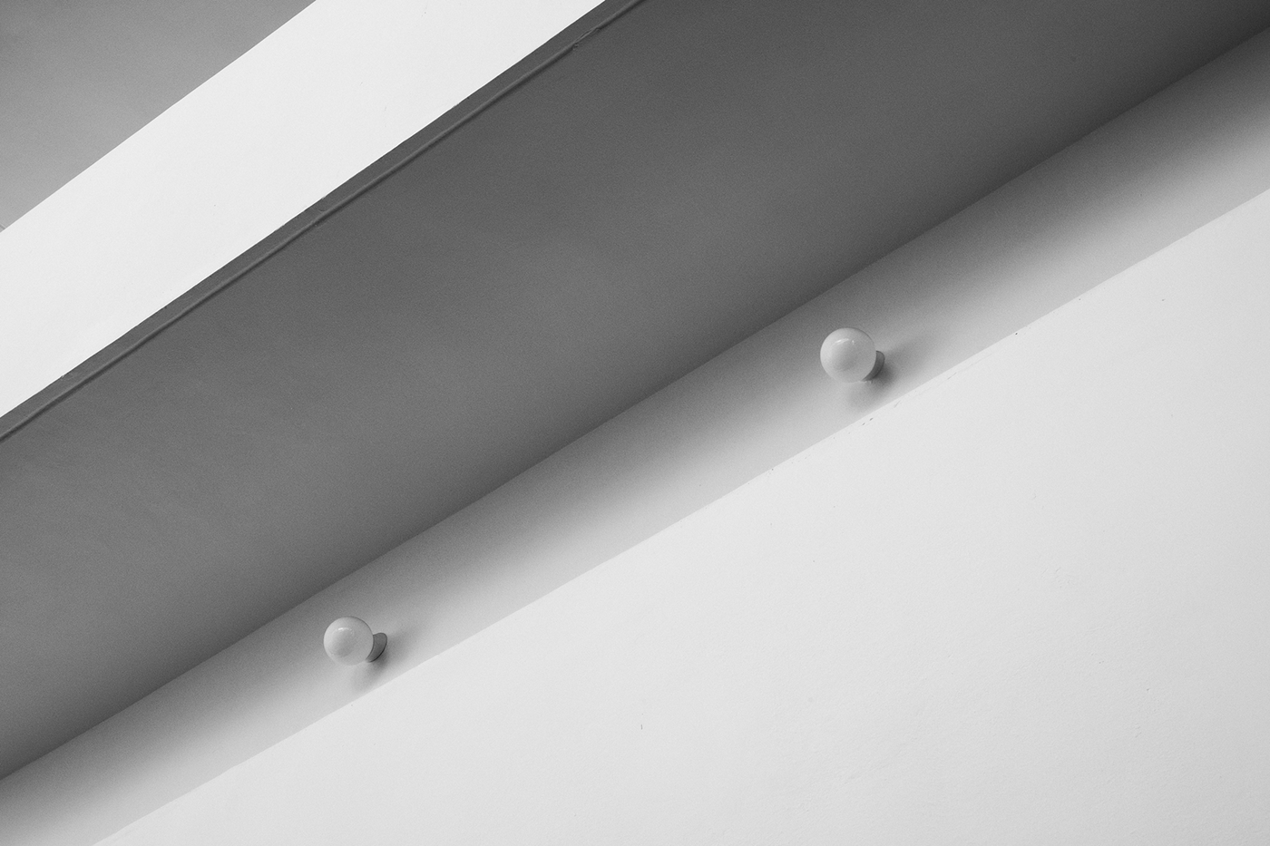 Black and White，Minimalism，Architectural design，Tel Aviv ，Bauhaus style，