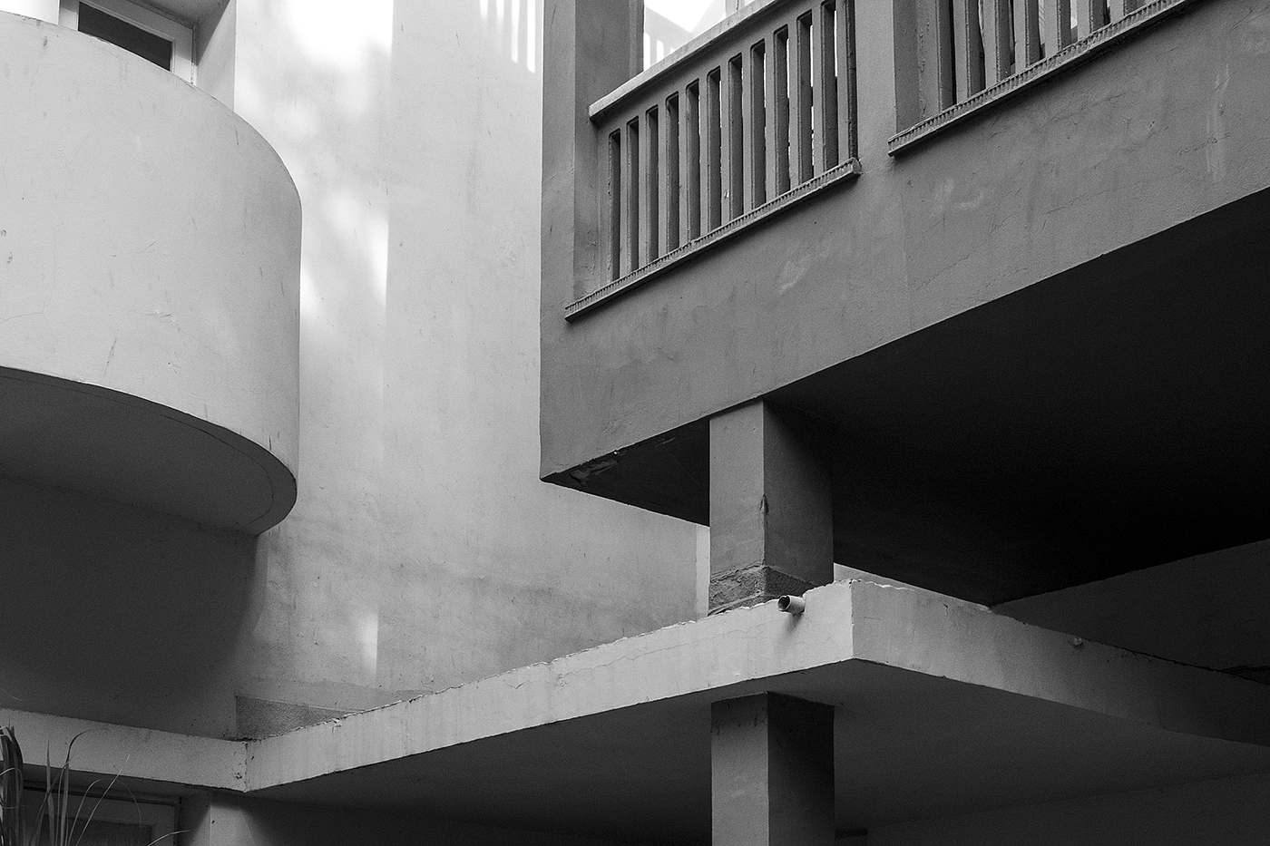 Black and White，Minimalism，Architectural design，Tel Aviv ，Bauhaus style，