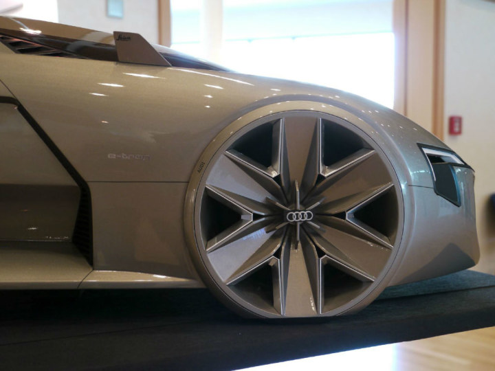 Automobile design，Concept Car，Hand drawn，design sketch，Display Board，