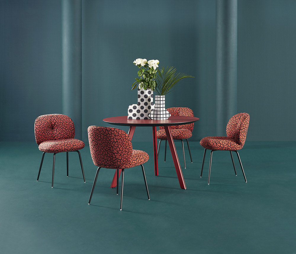 Bubbles，chair，soft roll，