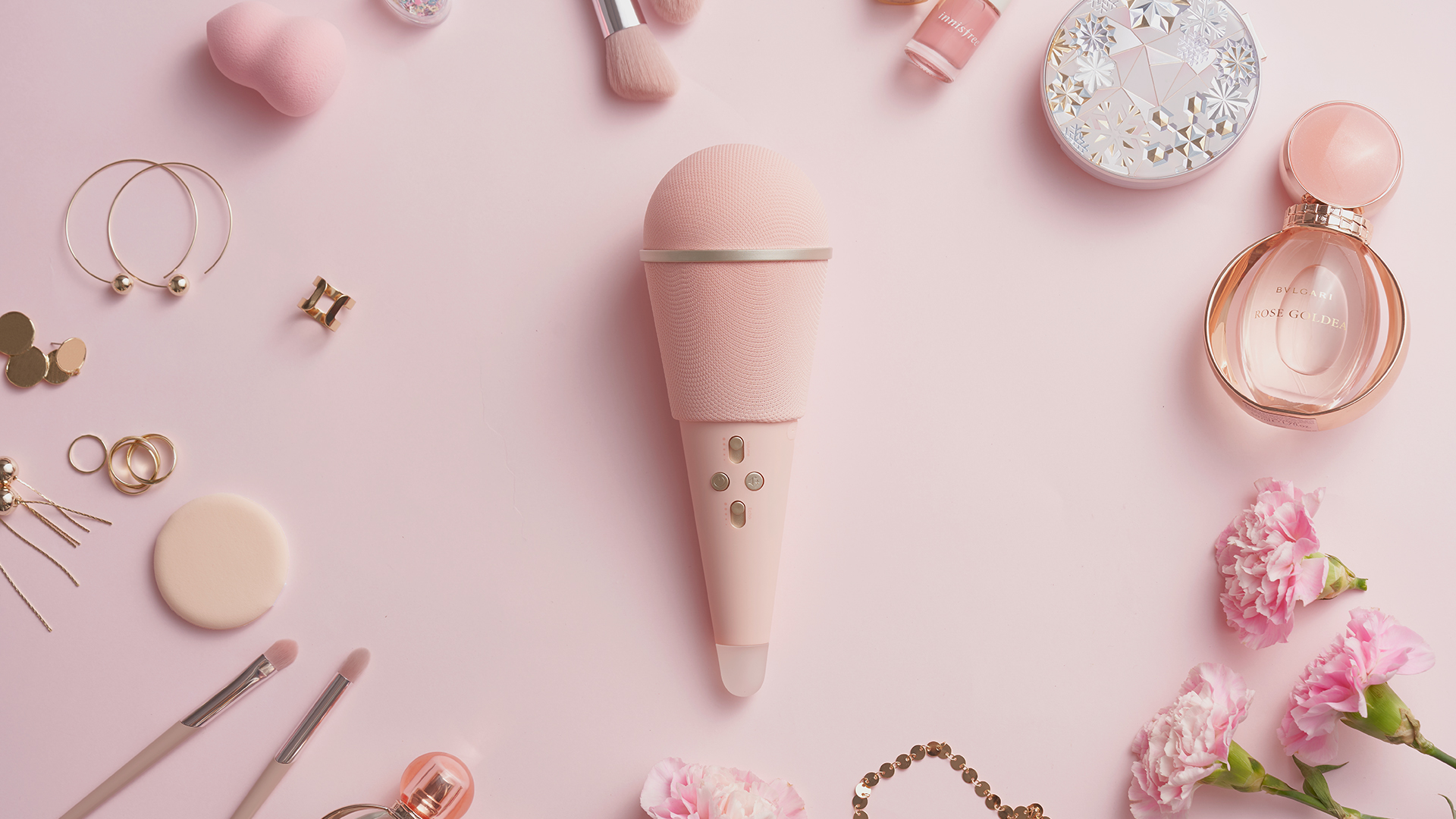 Black cherry microphone，Internet celebrity，Bluetooth Speaker ，Microphone Bluetooth speaker，Integrated design，Portable KTV，